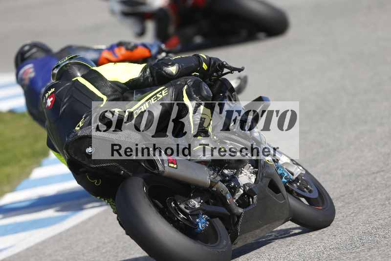 /02 28.-31.01.2025 Moto Center Thun Jerez/schwarz-black/76